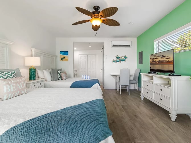 The Turtle Nest Oceanfront Studio Cottage in East