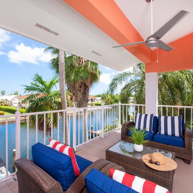 Britannia 634 - Canal Front 3BR Condo on 7 Mile Beach