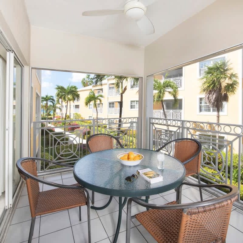 Regal Beach Club #322 - 2BR Ocean View 7 Mile Beach