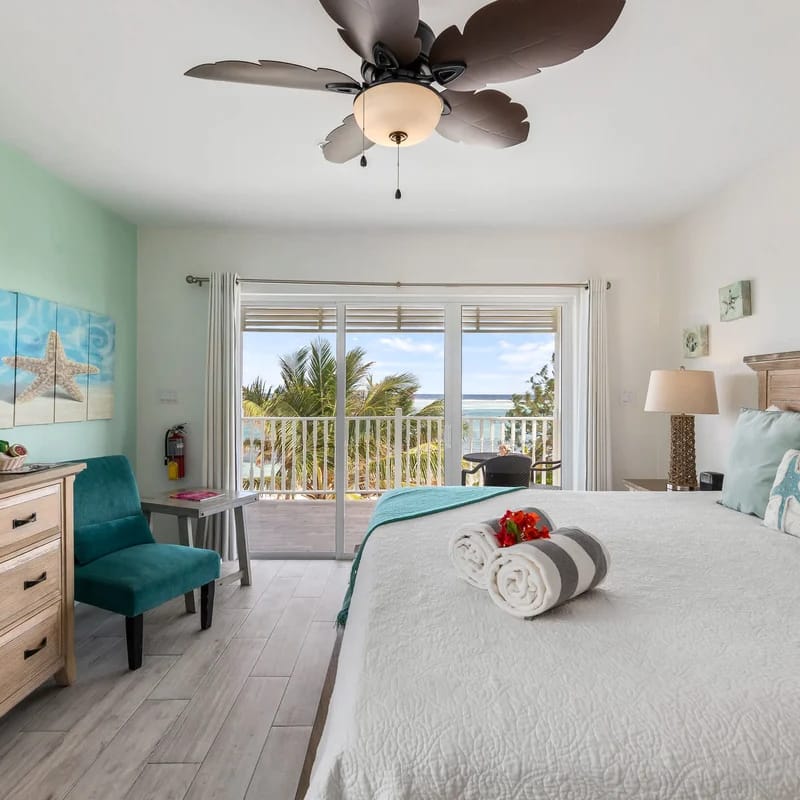 The Starfish Oceanfront Studio Cottage in East End